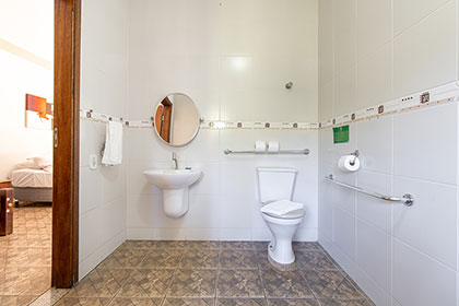 Portal do Sol hotel fazenda chalés adaptados para necessidades especiais com hidro